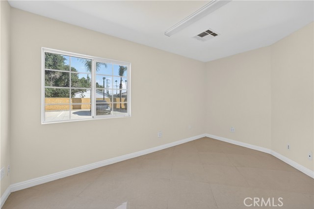 MLS #DW25196036 image #10