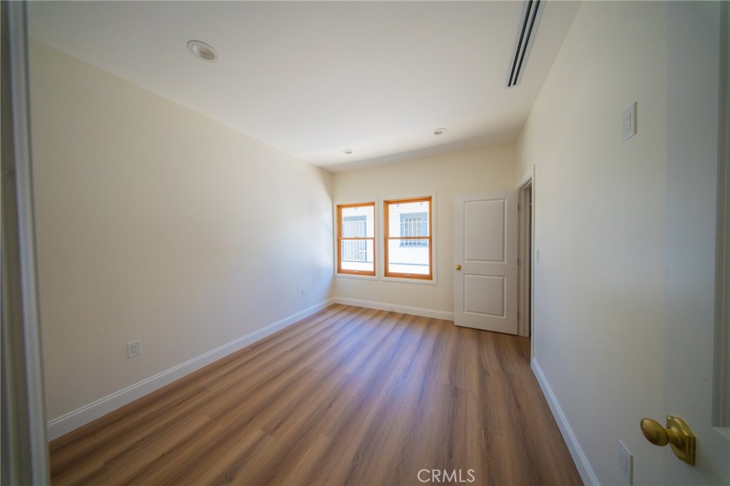 MLS #DW25197103 image #13