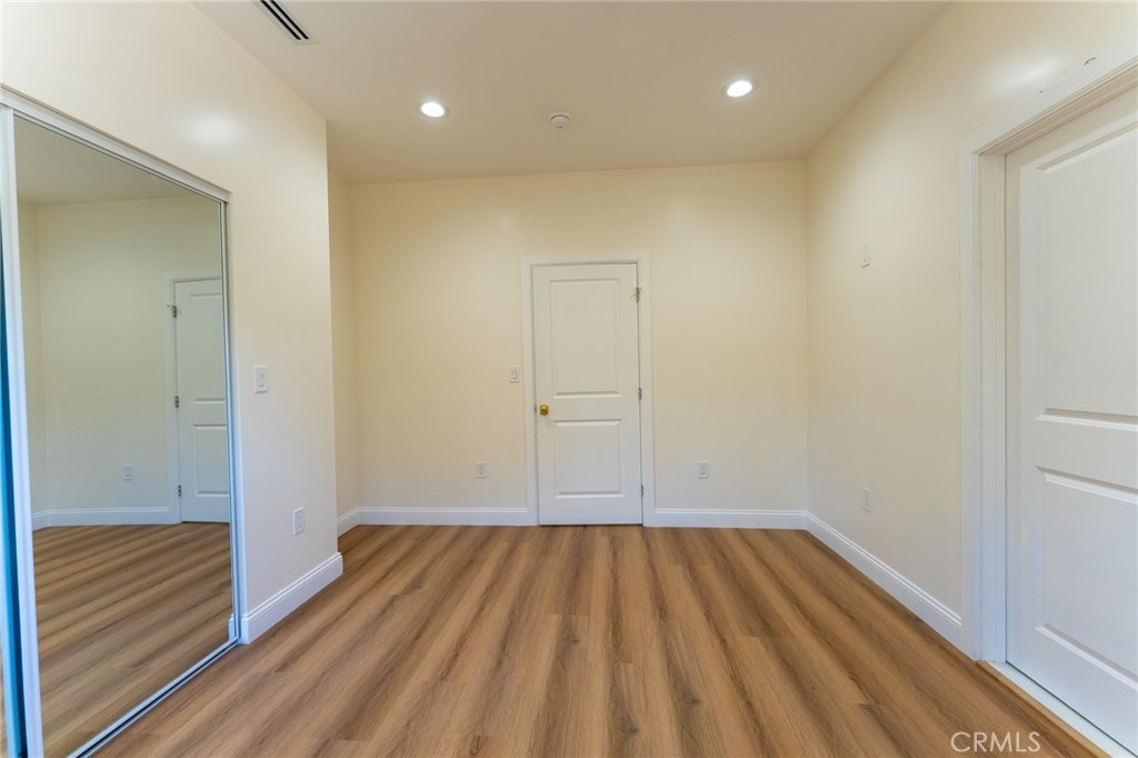 MLS #DW25197103 image #18