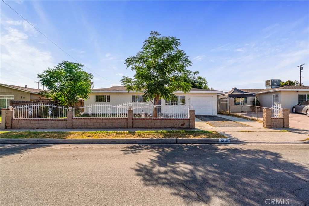 MLS #DW25197597 image #0