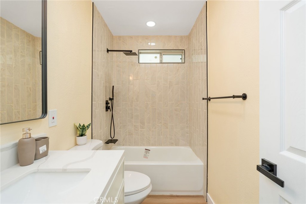 MLS #DW25197597 image #15