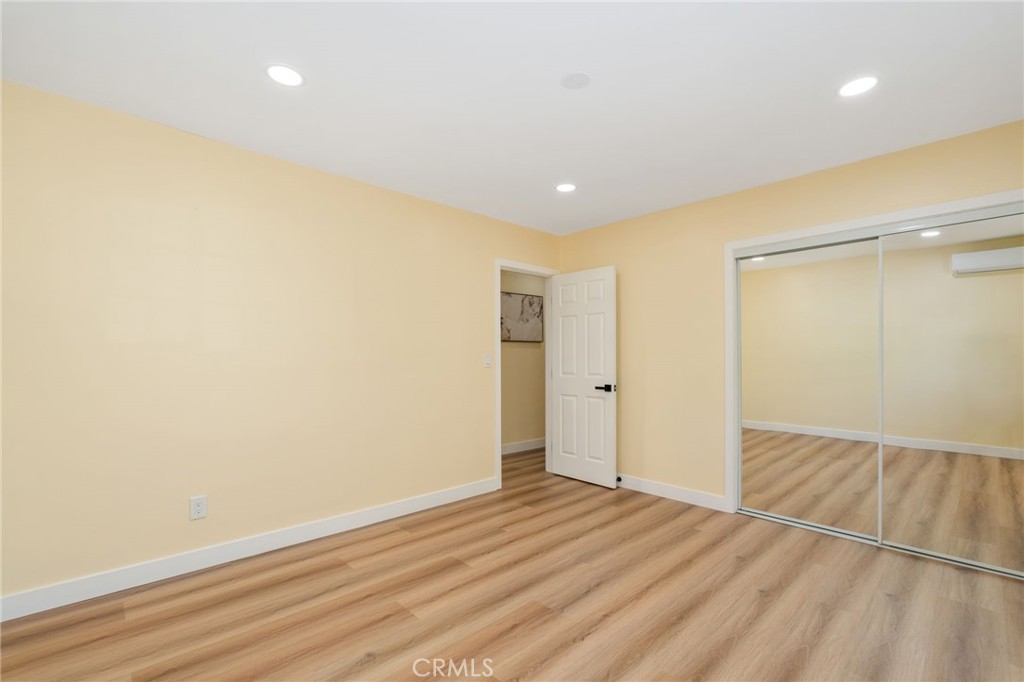 MLS #DW25197597 image #16