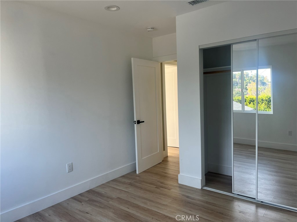 MLS #DW25197849 image #2