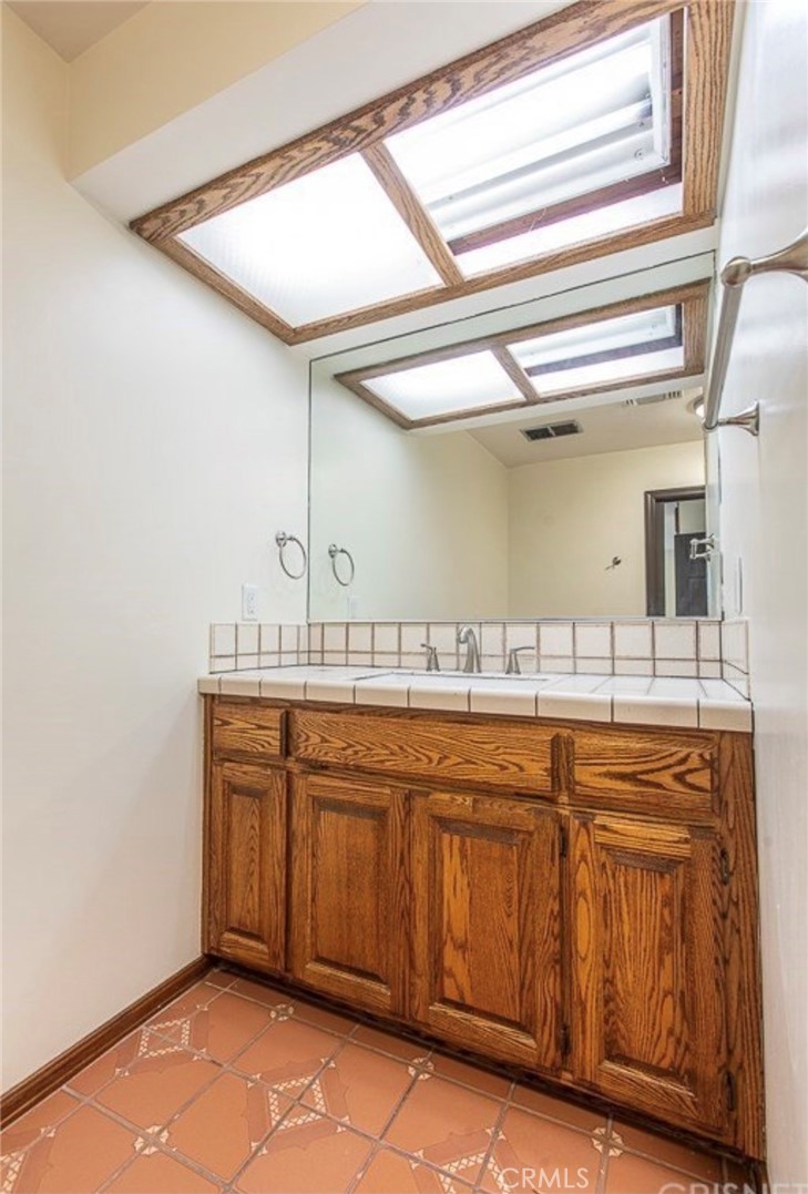 MLS #DW25199436 image #9