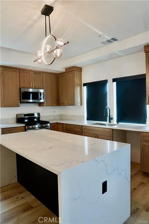 MLS #DW25200594 image #3