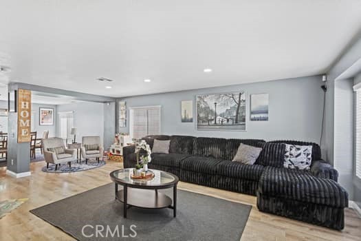 MLS #DW25200968 image #2