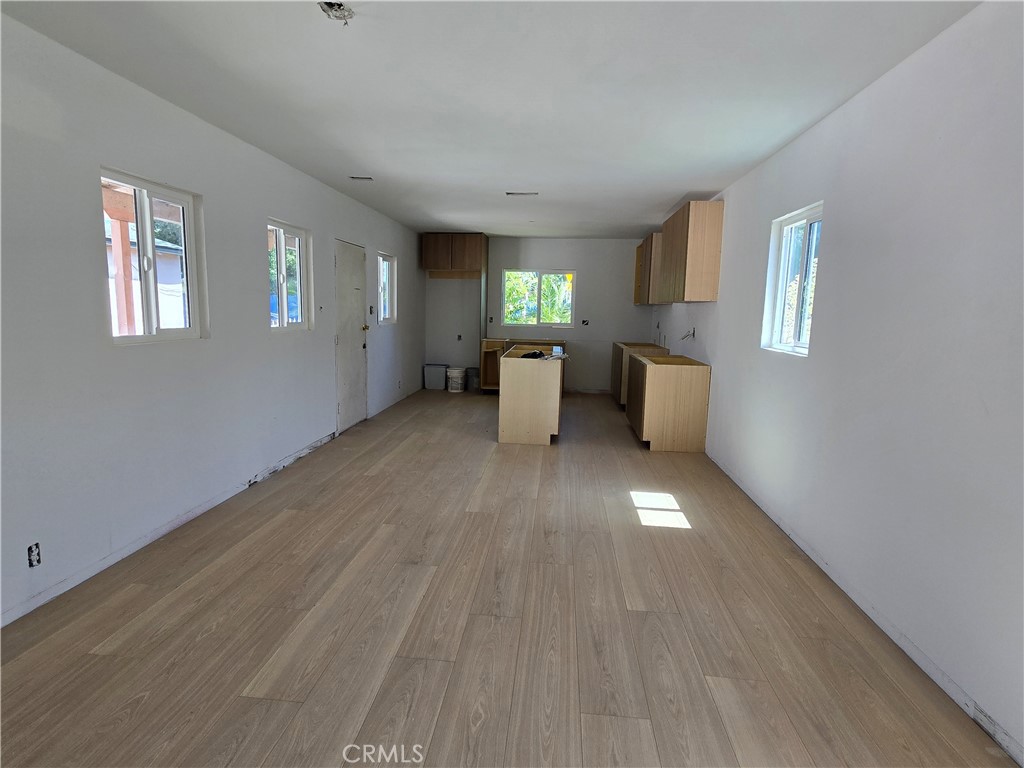 MLS #DW25202837 image #10