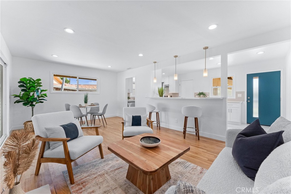 MLS #DW25206563 image #3