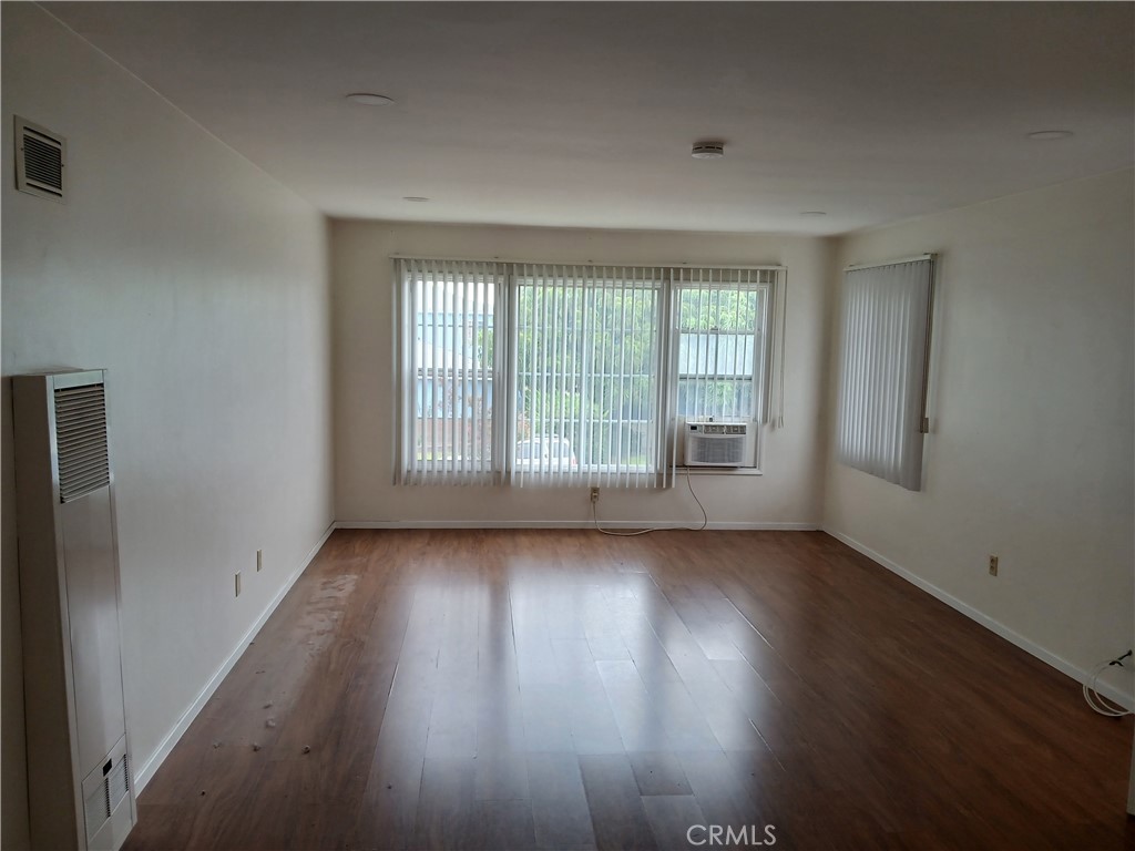 MLS #DW25206617 image #2