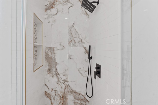 MLS #DW25207005 image #12