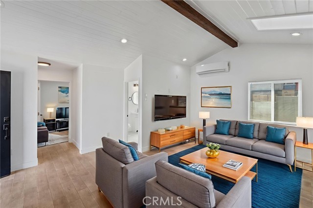 MLS #DW25207005 image #7