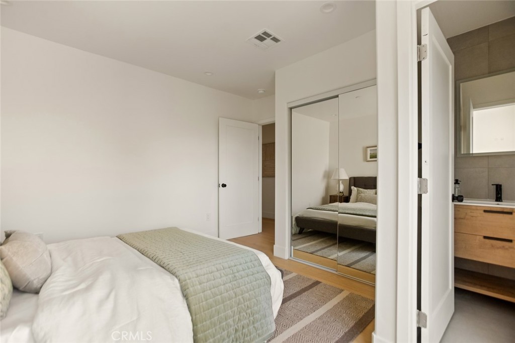 MLS #DW25208014 image #27