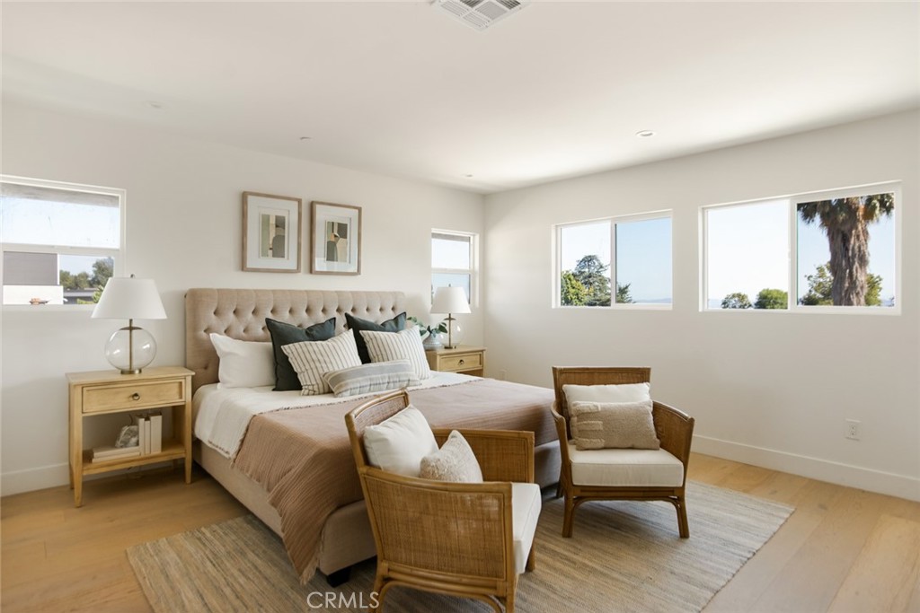 MLS #DW25208014 image #30