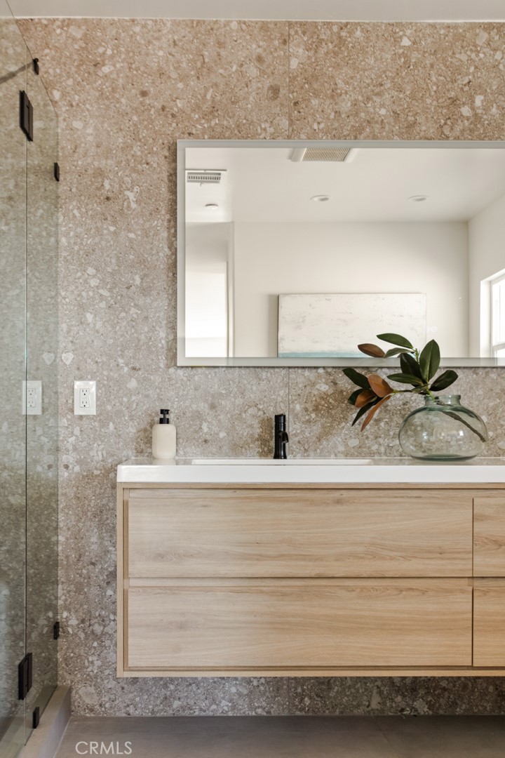 MLS #DW25208014 image #35