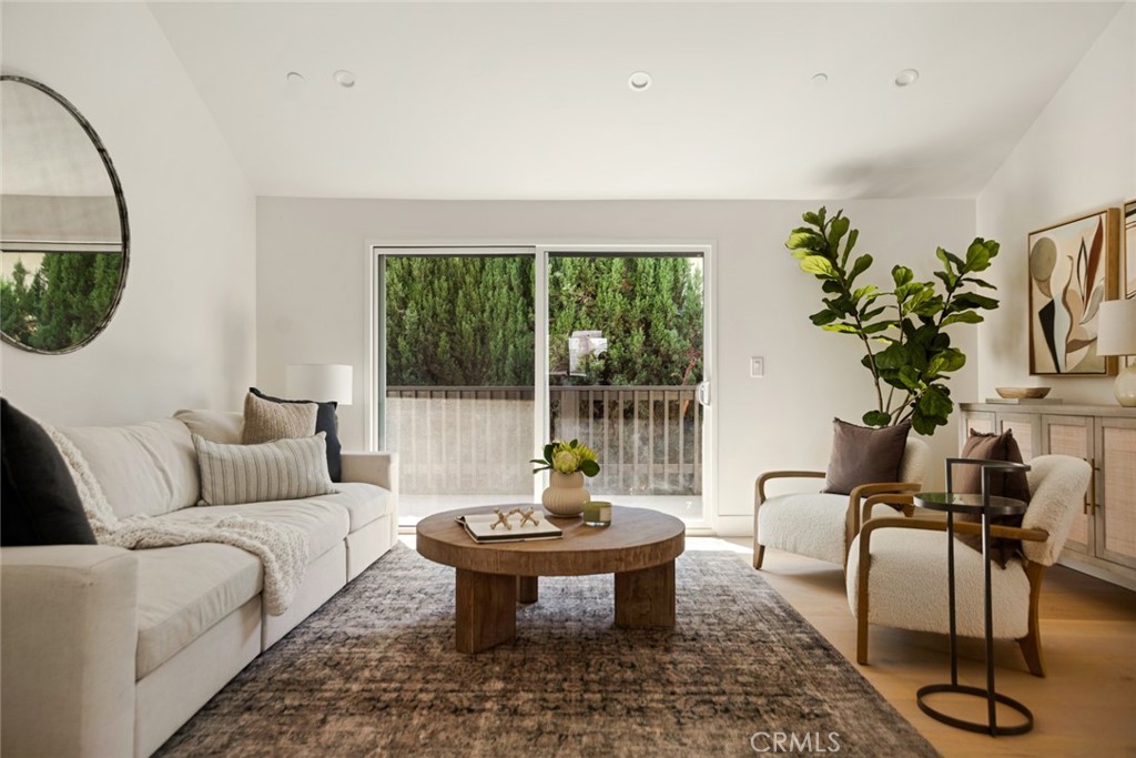 MLS #DW25208014 image #4