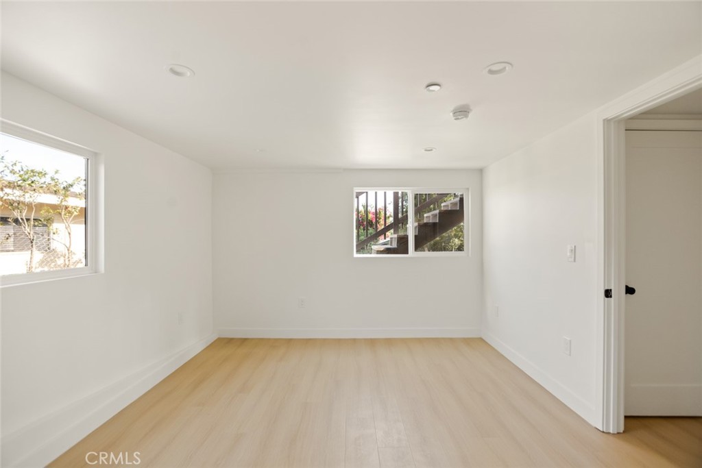 MLS #DW25208014 image #48