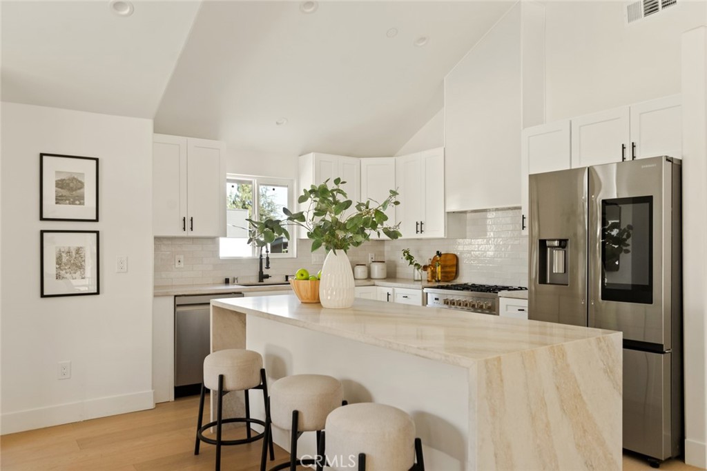 MLS #DW25208014 image #5