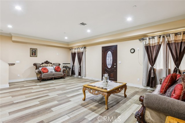 MLS #DW25214585 image #8