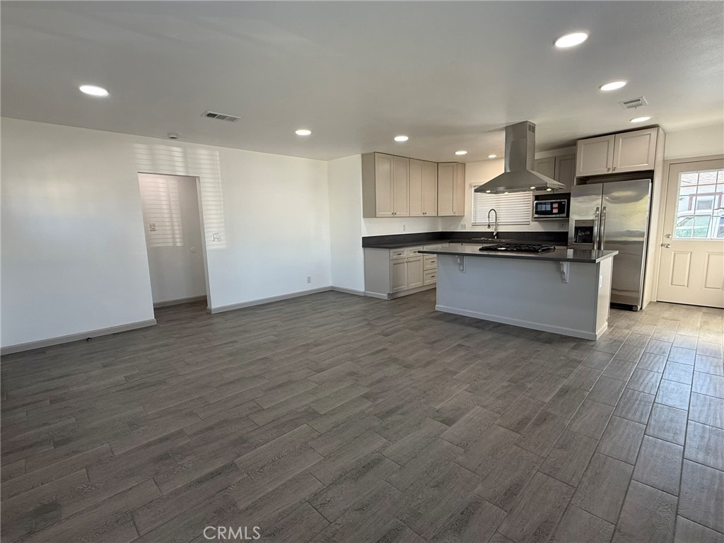 MLS #DW25215326 image #5