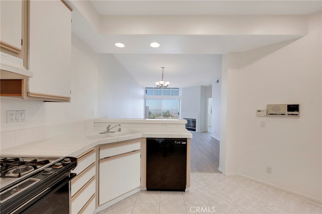 MLS #DW25215624 image #16