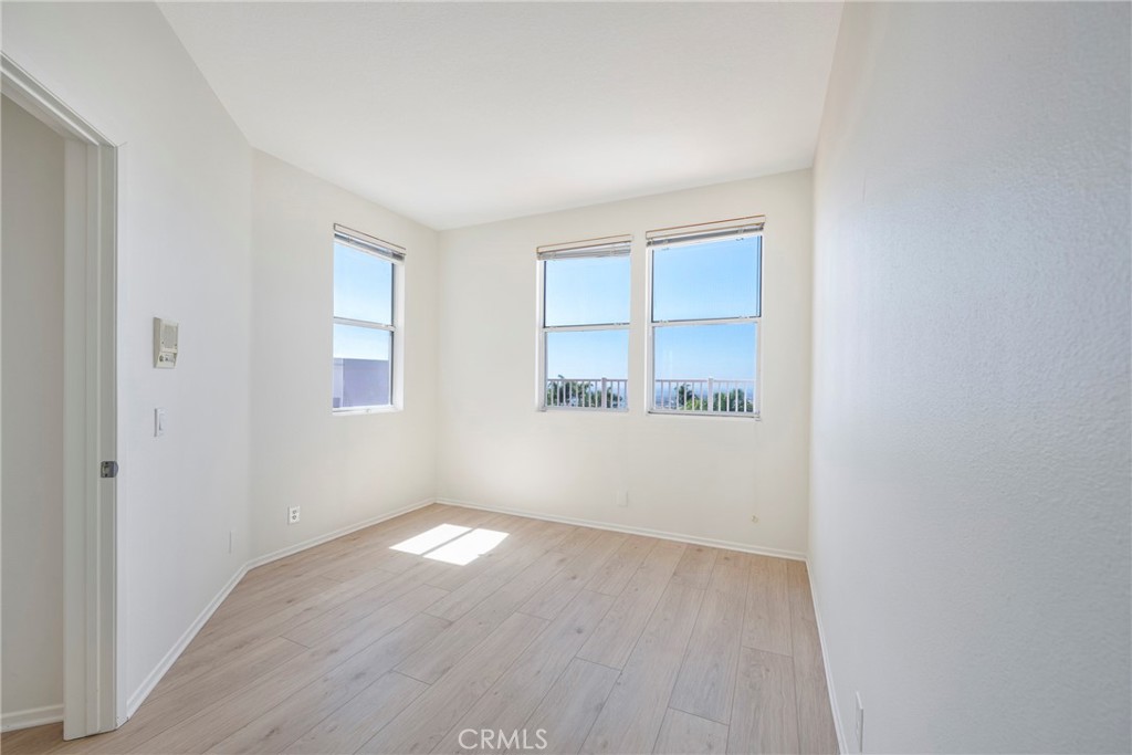 MLS #DW25215624 image #22