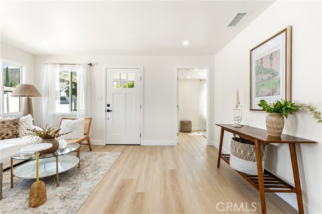 MLS #DW25216231 image #4