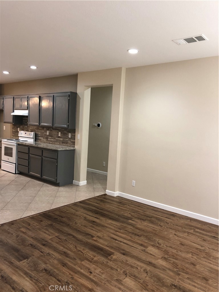 MLS #DW25217997 image #12