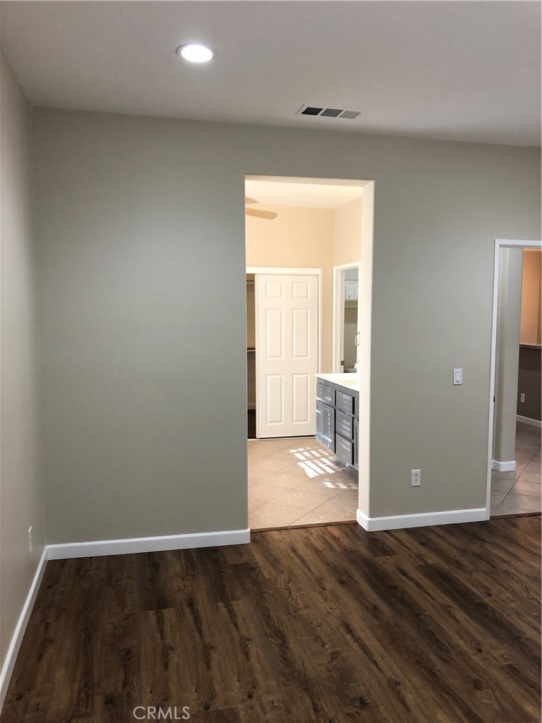 MLS #DW25217997 image #25