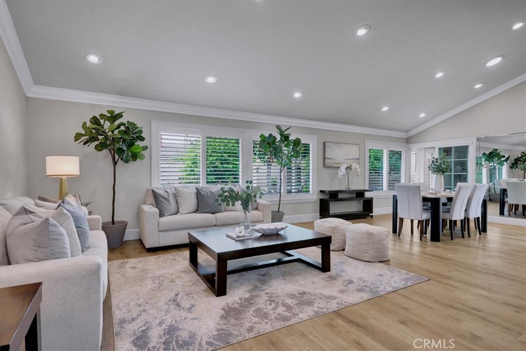 MLS #DW25219826 image #10