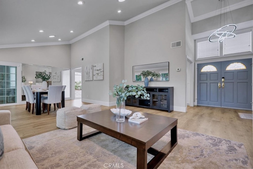 MLS #DW25219826 image #12