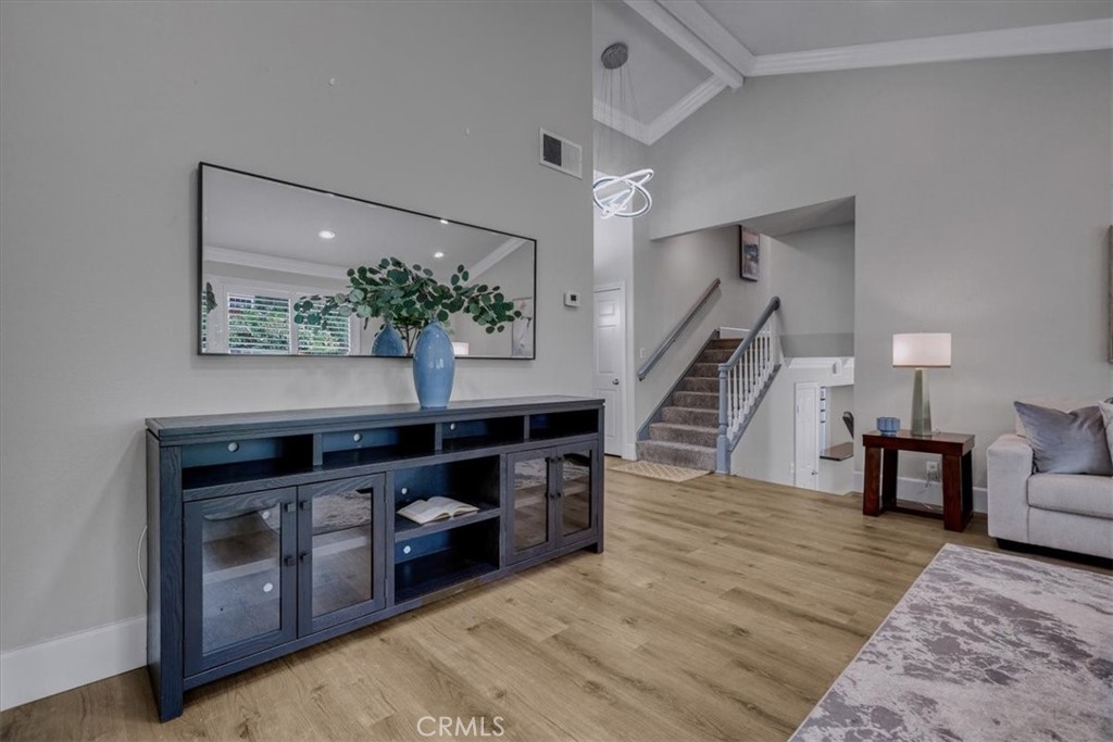 MLS #DW25219826 image #16