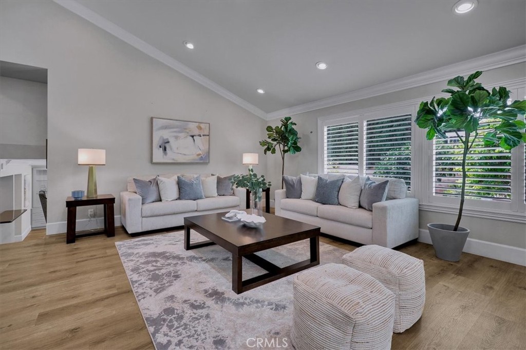 MLS #DW25219826 image #17