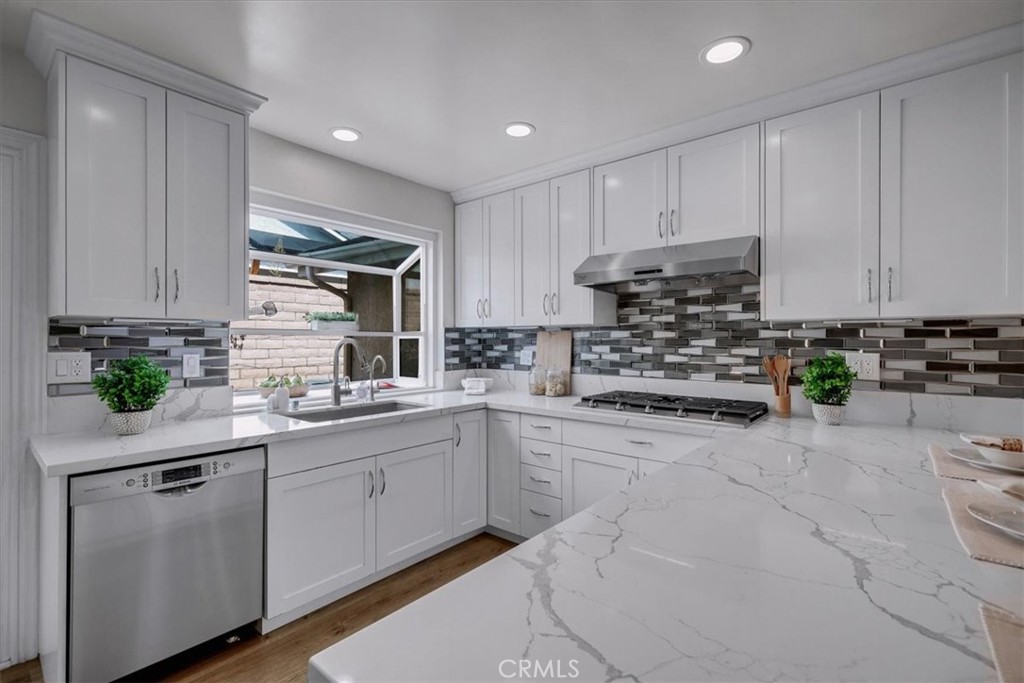 MLS #DW25219826 image #27