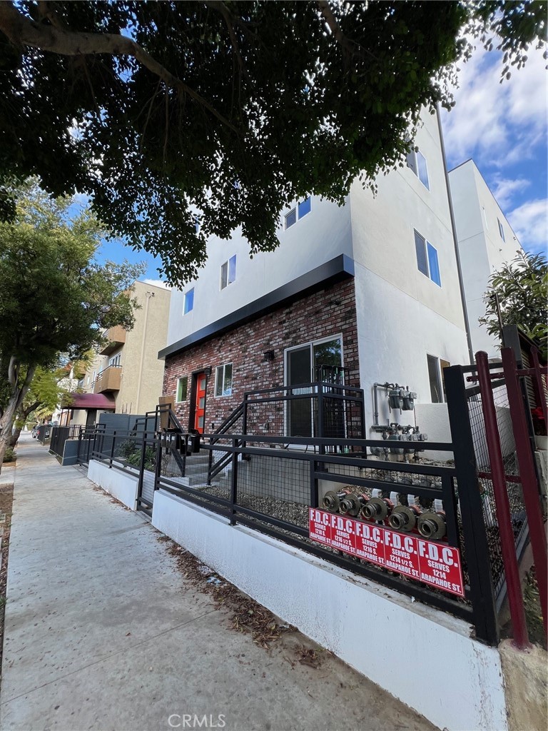 MLS #DW25031104 image #1