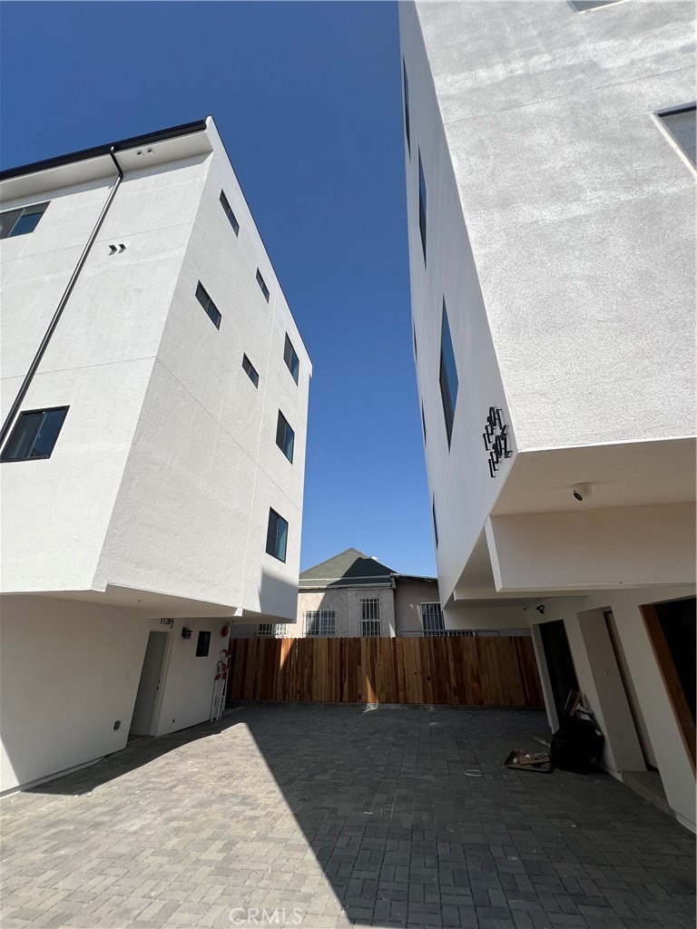 MLS #DW25220867 image #1