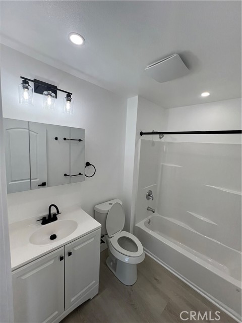 MLS #DW25222764 image #9