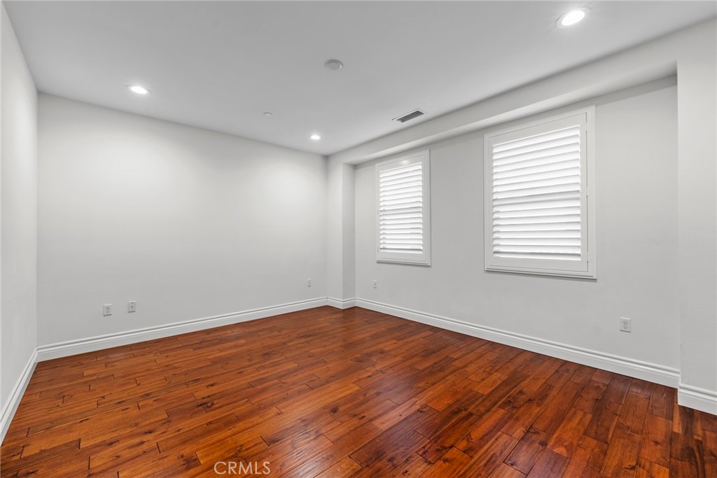 MLS #DW25222845 image #11