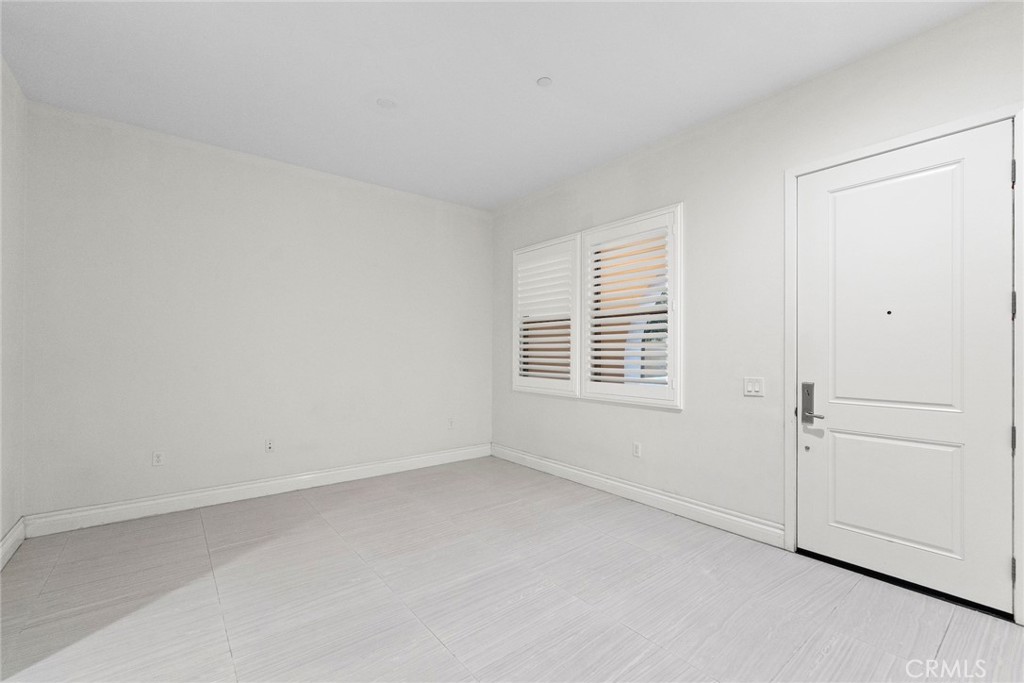 MLS #DW25222845 image #2