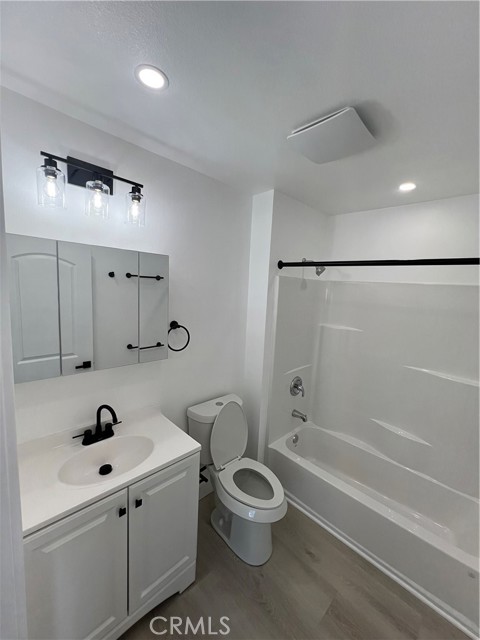 MLS #DW25223115 image #5