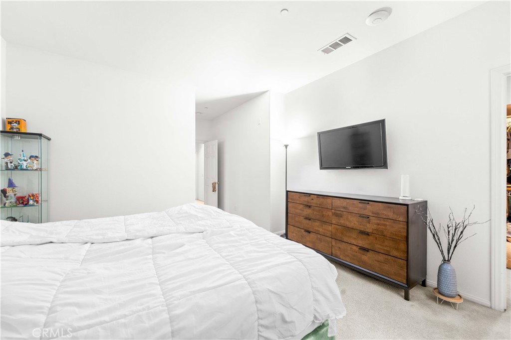 MLS #DW25224283 image #8