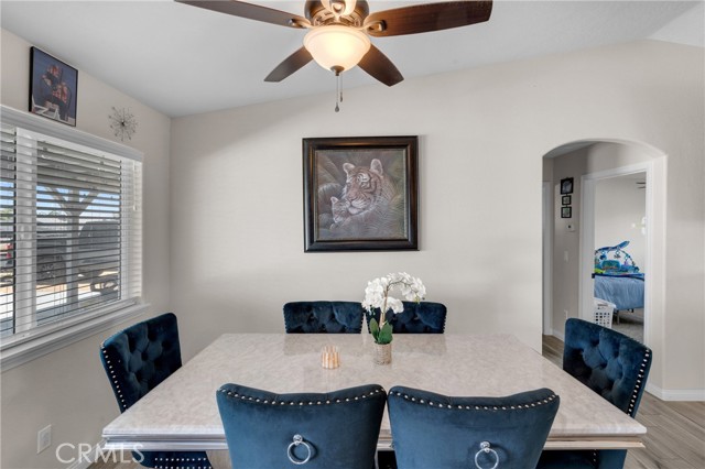 MLS #DW25226132 image #11