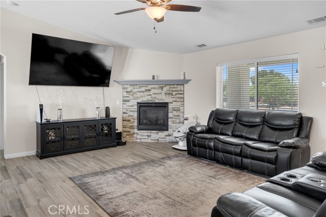 MLS #DW25226132 image #6