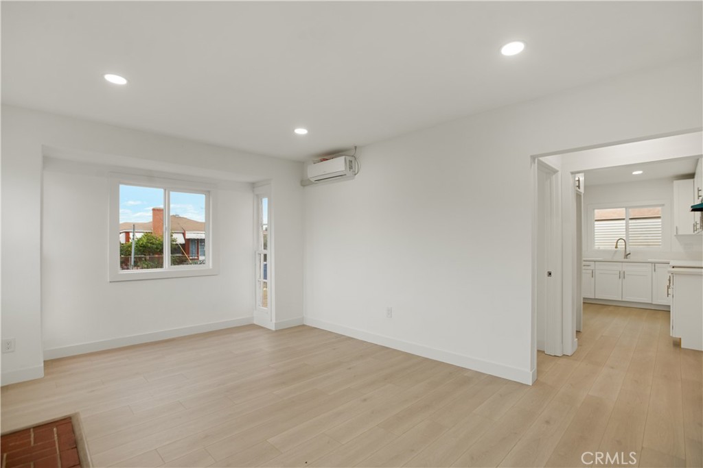 MLS #DW25226272 image #6