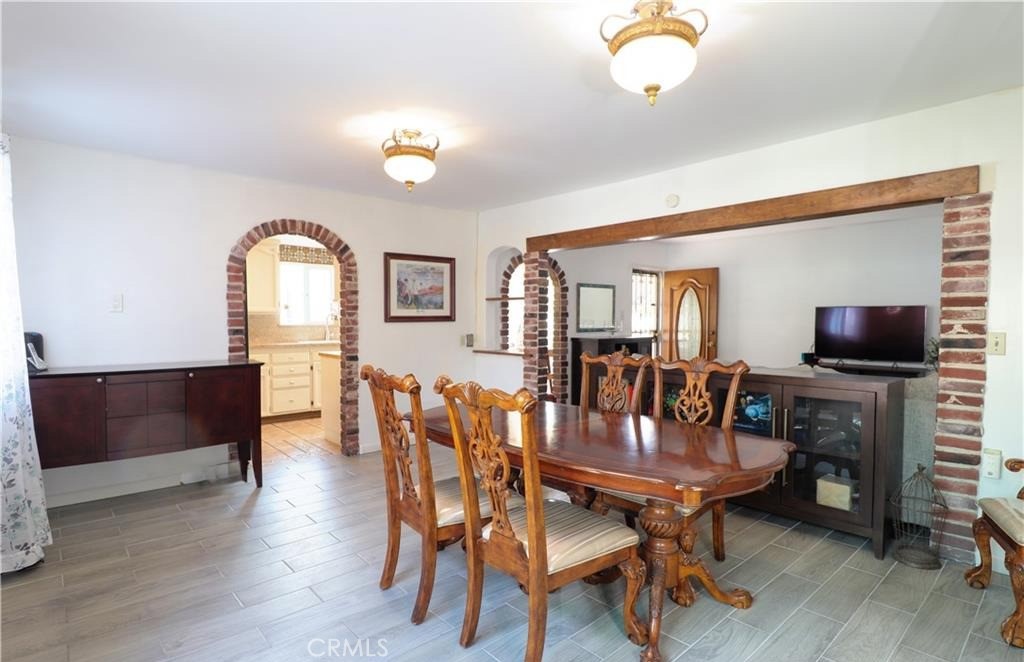 MLS #DW25229314 image #8