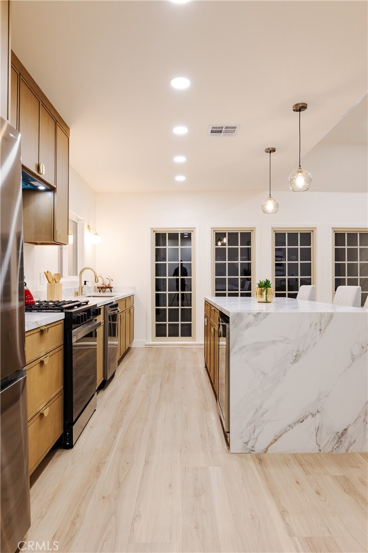 MLS #DW25229404 image #17