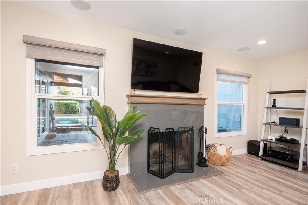 MLS #DW25230504 image #13