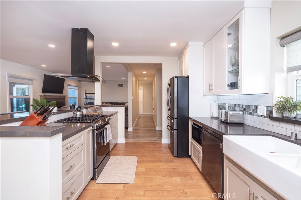 MLS #DW25230504 image #4