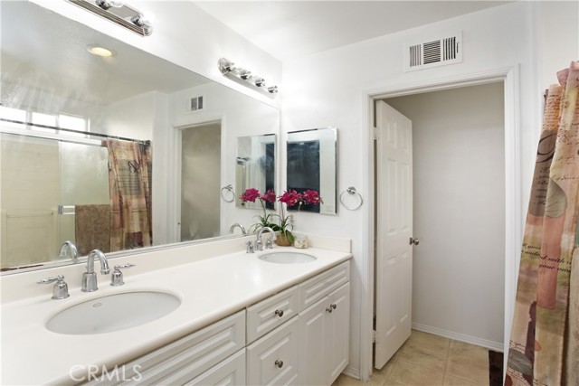 MLS #DW25234008 image #10