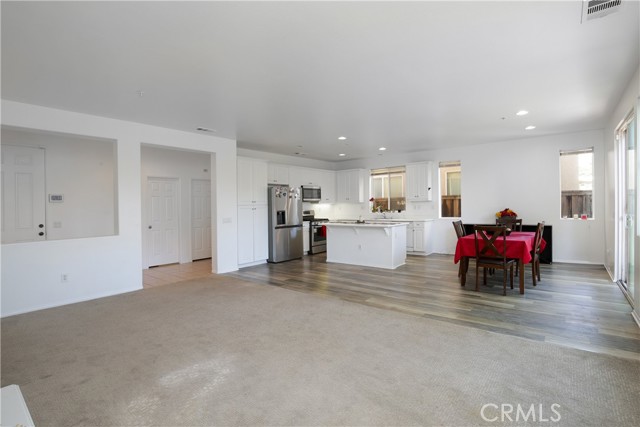 MLS #DW25234008 image #4