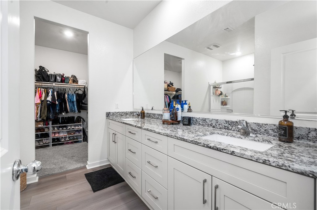 MLS #DW25234803 image #31